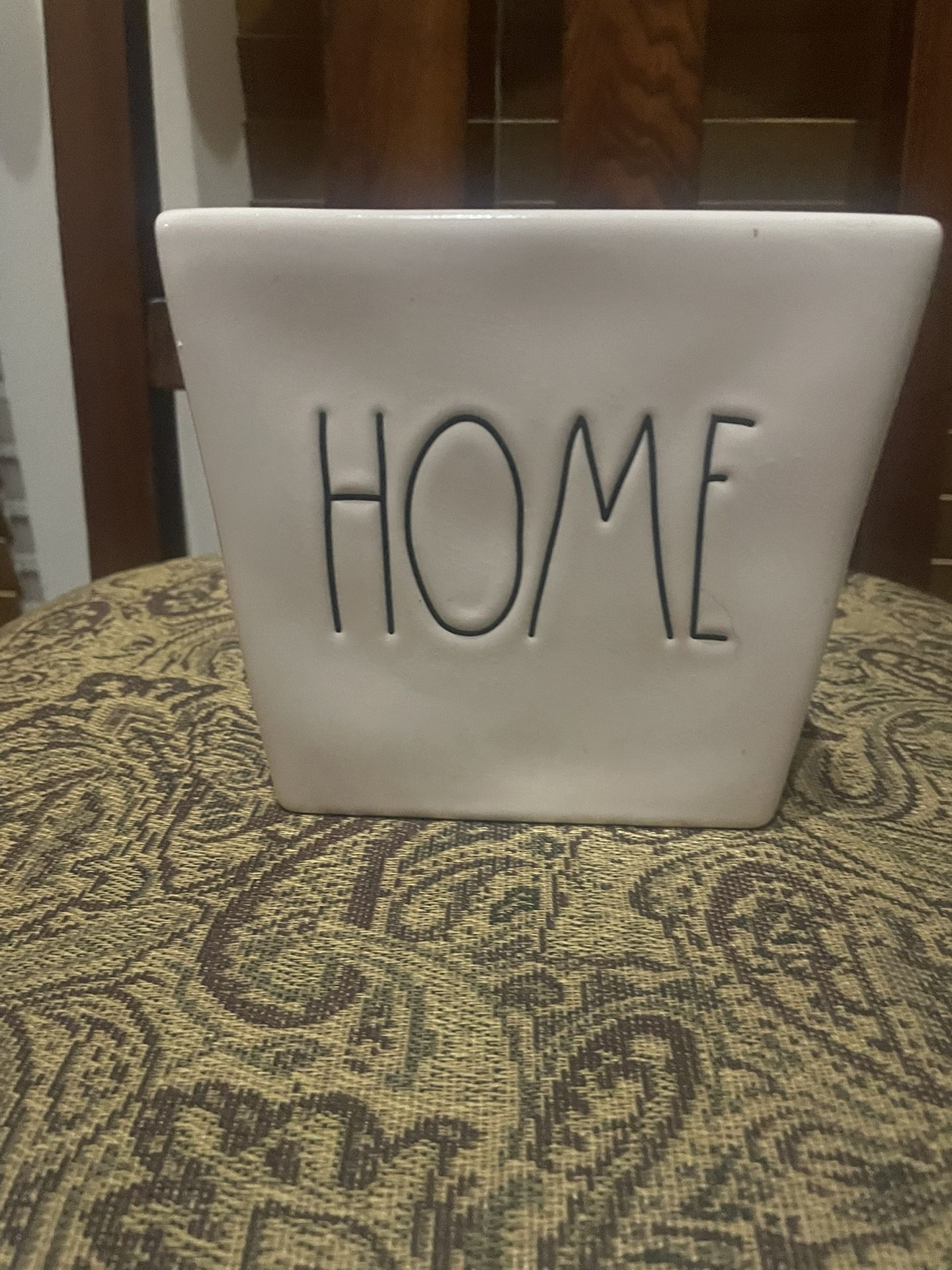 Rae Dunn Plant Holder