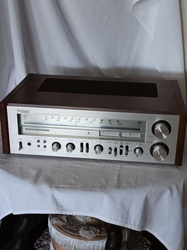 Vintage TECHNICS SA-500 STEREO RECEIVER~POWERFUL!~PLAYS GREAT!~LOOKS BEAUTIFUL!