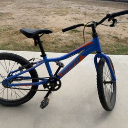 Kids Bike - 20in Giant XTC JR