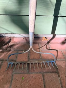 14-Tines Garden Bow Rake