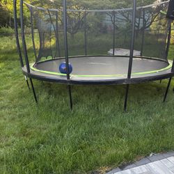 Trampoline  15 Feet