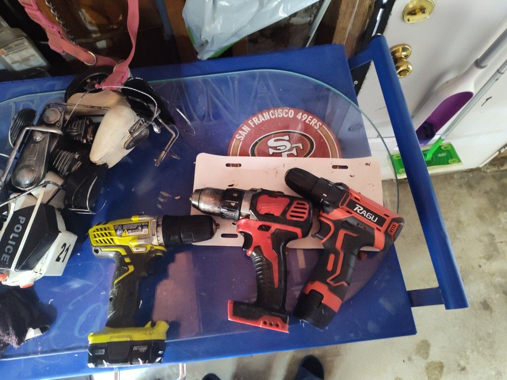 Ryobi - Milwaukee- And Ragu Drill 