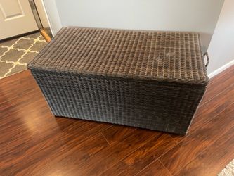 Outdoor deck storage box