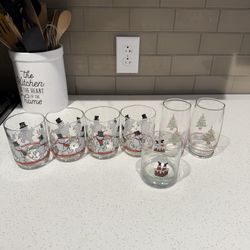 Vintage snowman and Christmas tree glasses - set of 7