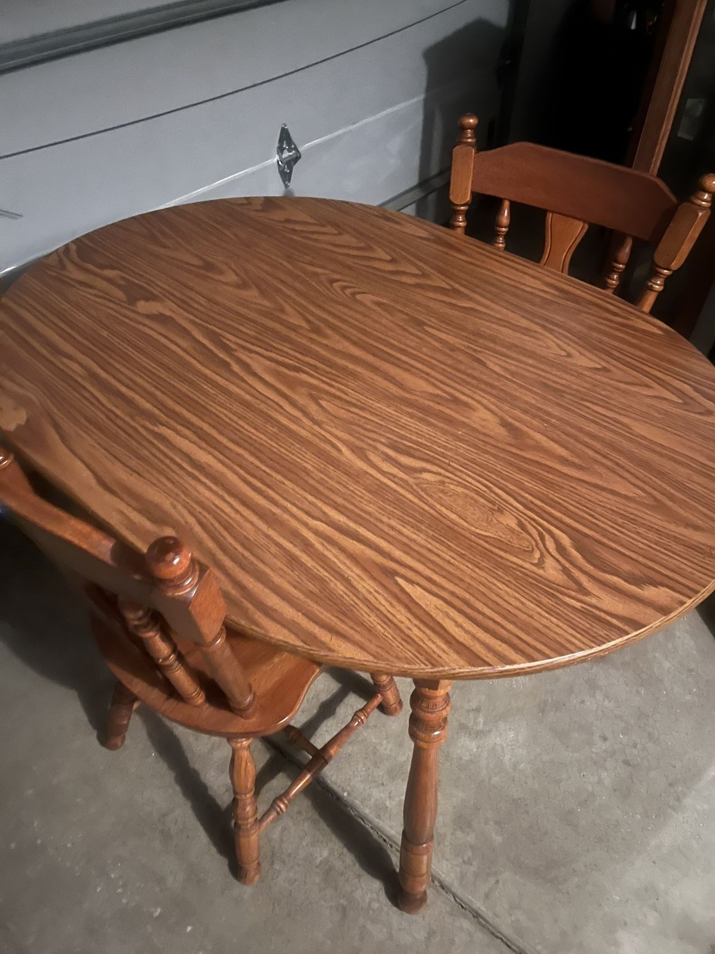 Oakwood Kitchen Table With Two Chairs