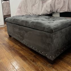 Charcoal gray tufted storage bench/ ottoman (large capacity & sleek look)