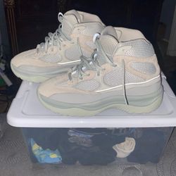 Yeezy Desert Boots 