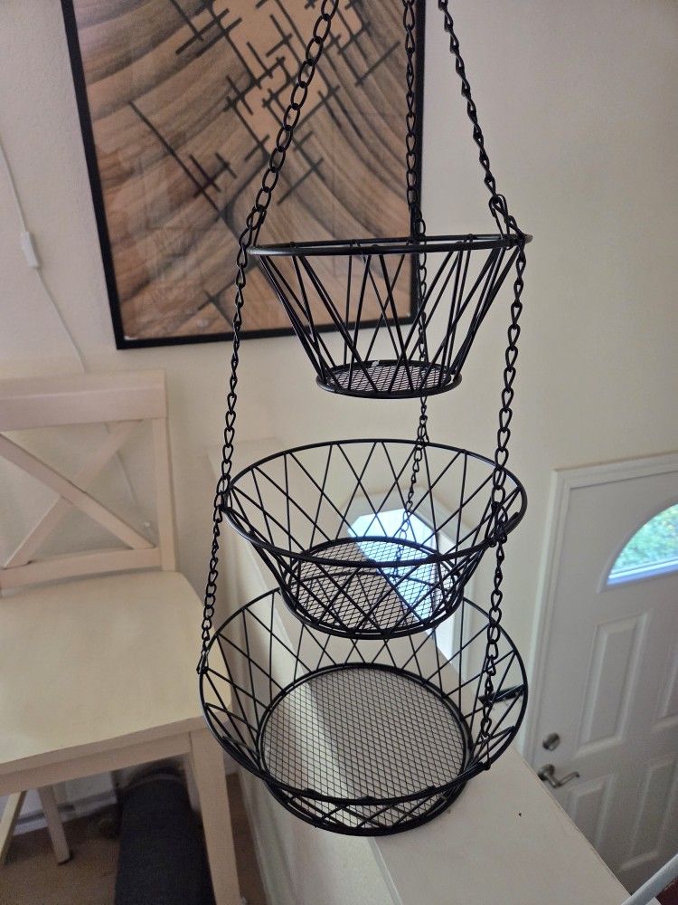 3 Teir Metal Wire Fruit Basket