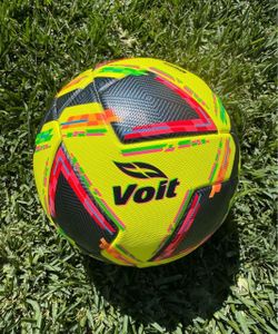 Voit Morph Soccer Ball, Liga MX Clausura 2025, Size 5, FIFA Quality Certified, Thermo-Bonded, Semi-Professional Soccer Leagues Voit