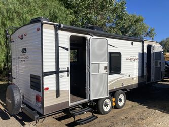 2019 Forest River Wildwood XL Trailer