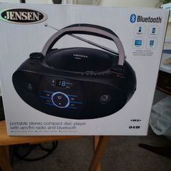 JENSEN CD PLAYER 