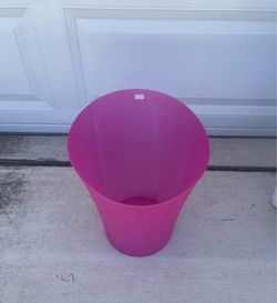 Pink Plastic Wastebasket (13x11”)