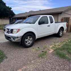 2005 Nissan frontier  clean title   Sold as is