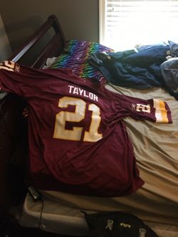 RIP Legend jersey "Sean Taylor" 21 size 3XL
