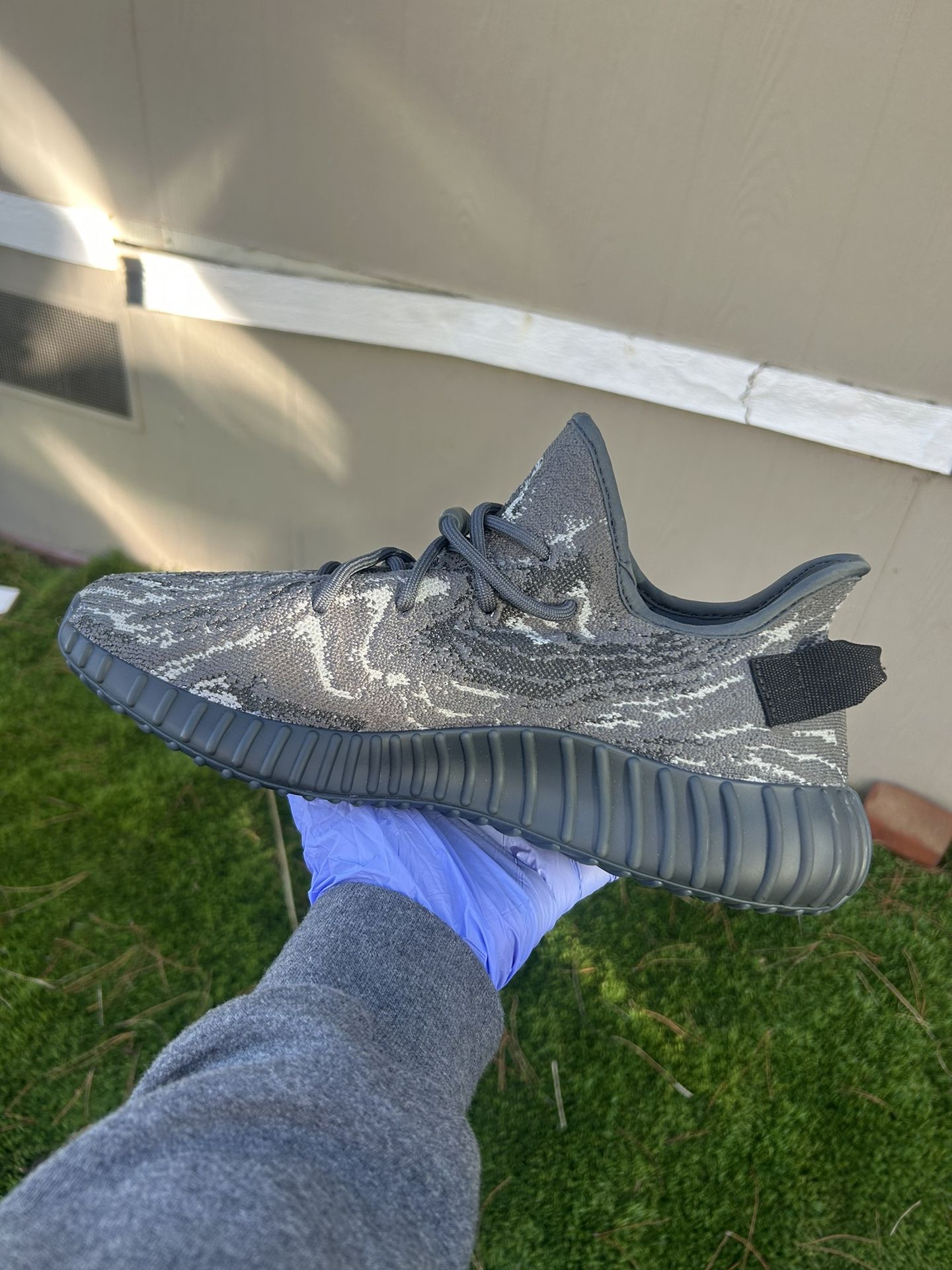 Yeezy 350 Dark Salt for Sale in Pittsburg, CA OfferUp