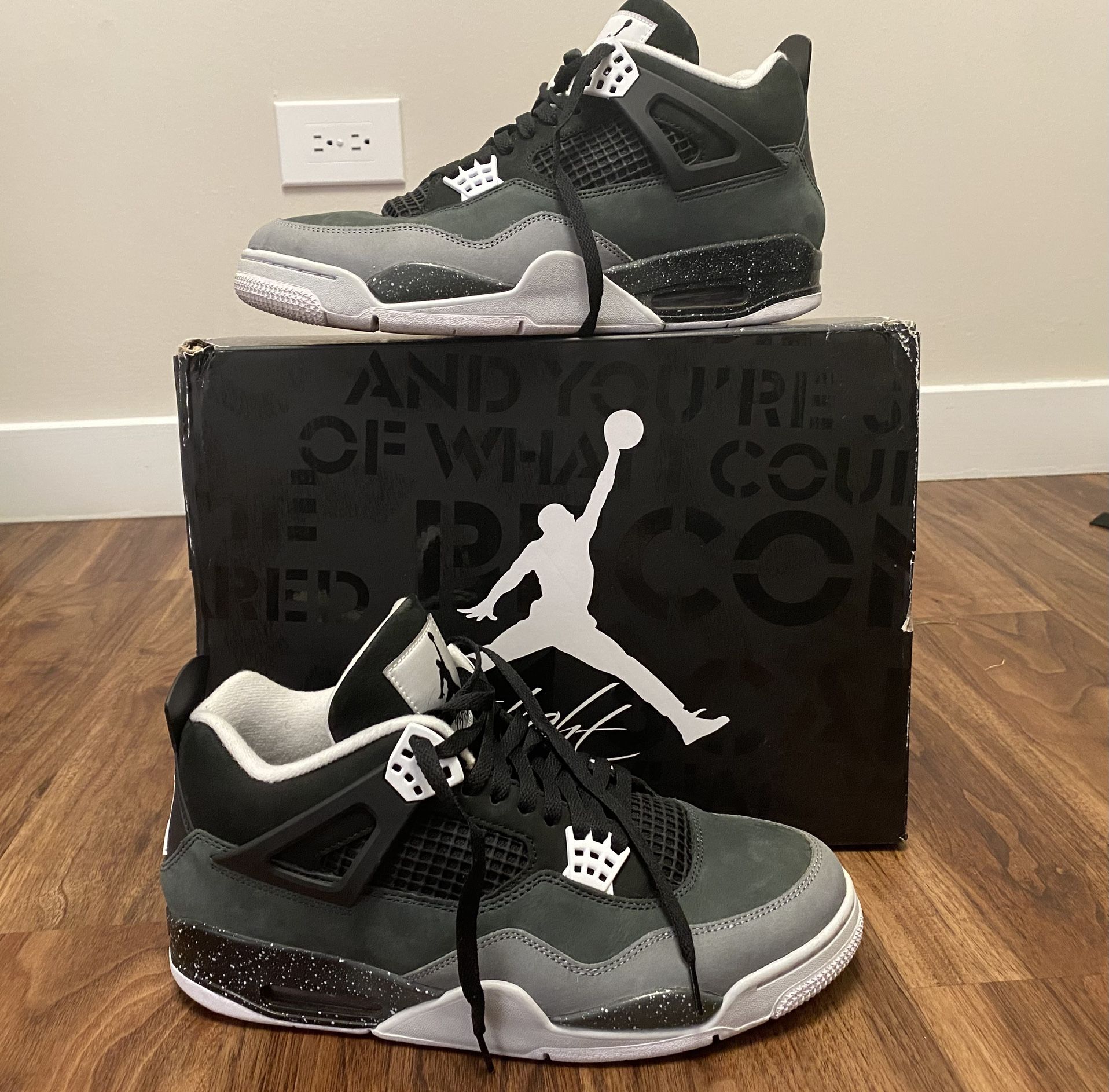 Jordan 4 Retro Fear (2024) Black/White/Anthracite