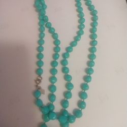 Vintage Lt Green Corral Beaded Necklace 
