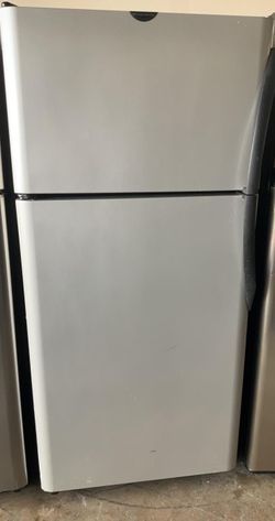 Frigidaire Top Mount  White Refrigerator
