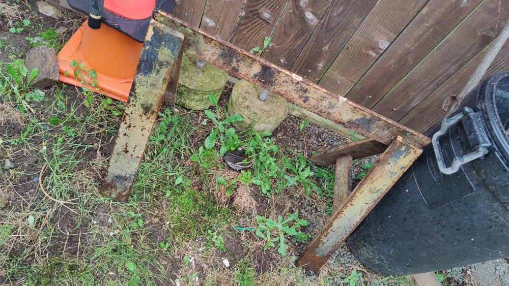 Set Of 2 Steel Made Sawhorses 