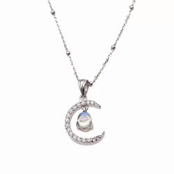 Sterling Silver And Moonstone Necklace 