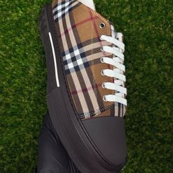 Burberry Shoes 