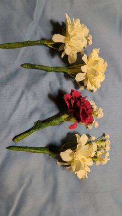 Artificial Flower Boutonnieres Set of 4