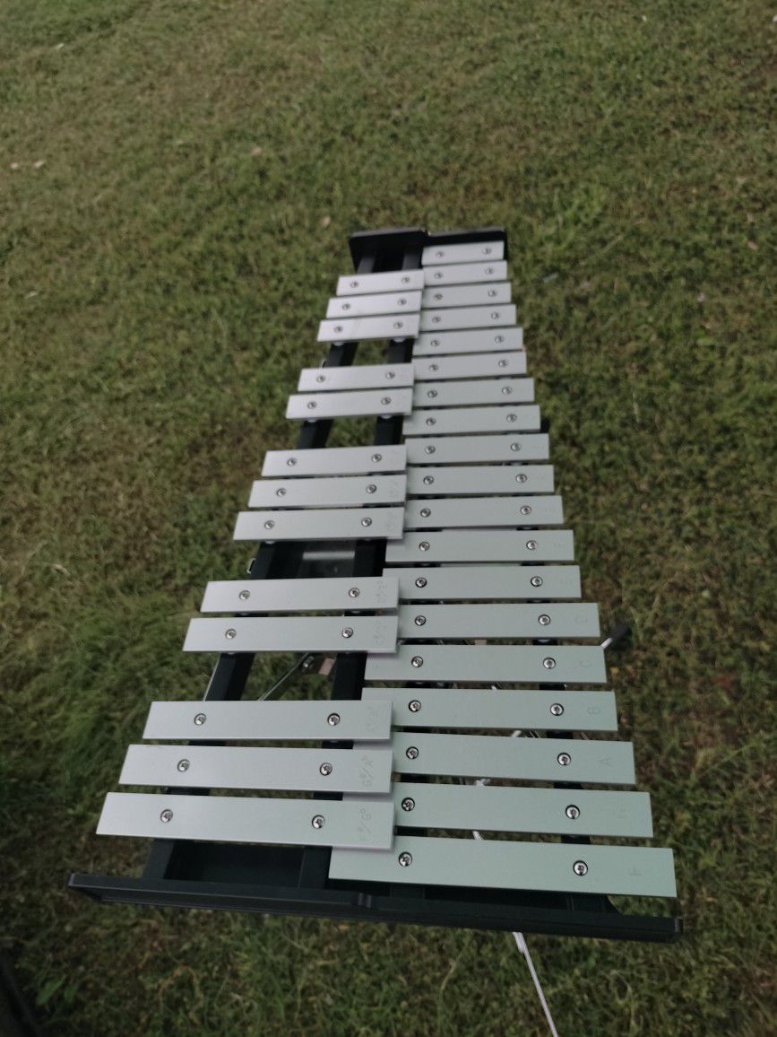 Ludwig 32 Key Xylophone Stand And Case