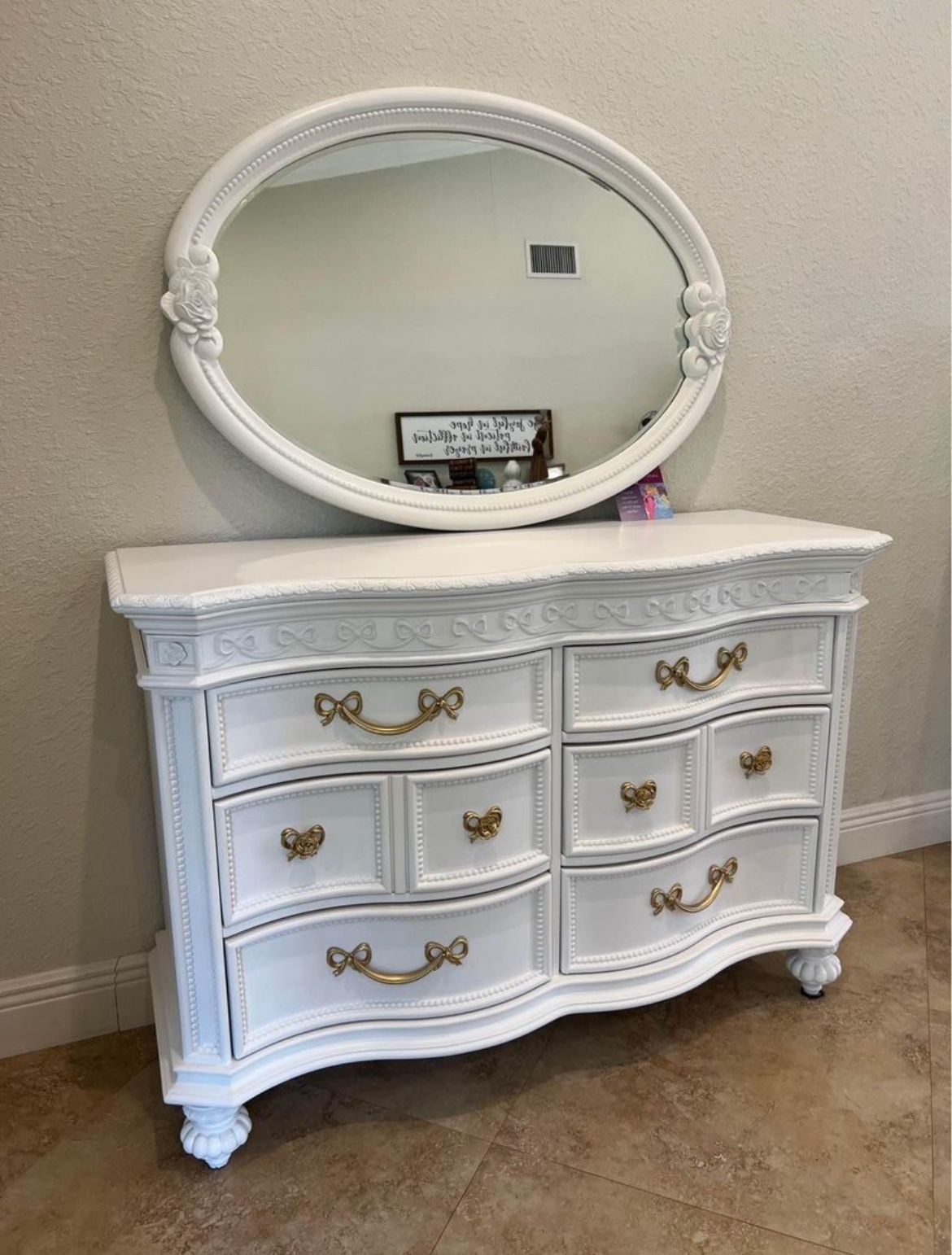 White Dresser with Mirror Bedroom