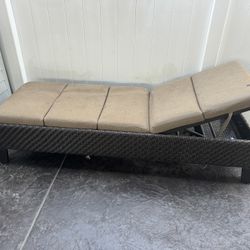 Hotel Outdoor Chaise Lounger