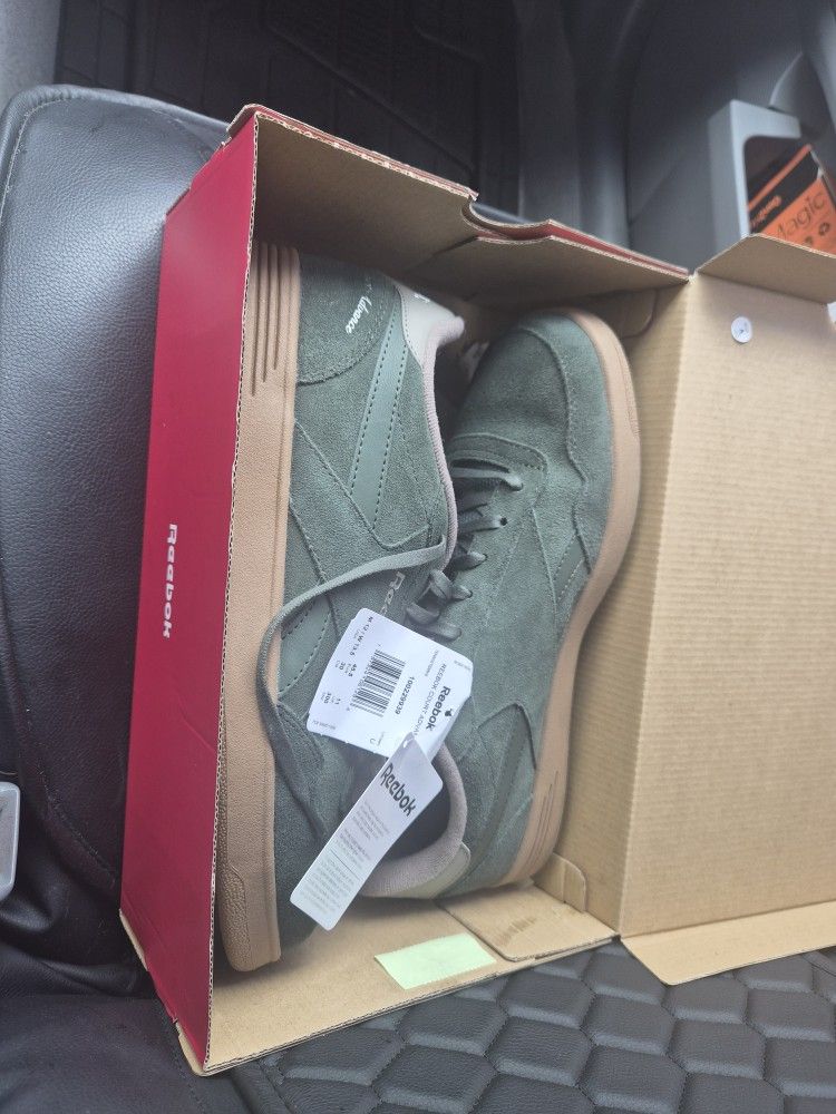 Reebok Court Advance