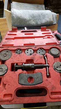 Used rear disc brake caliper compressing tool