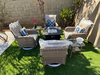 Patio furniture set outdoor new in the box