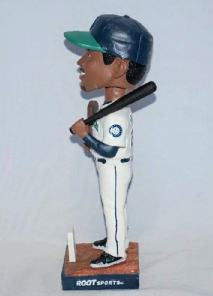 Seattle Mariners Ken Griffey Jr Hall of The Fame Bobblehead 2016