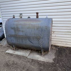 Oil Tank - 275 Gallon