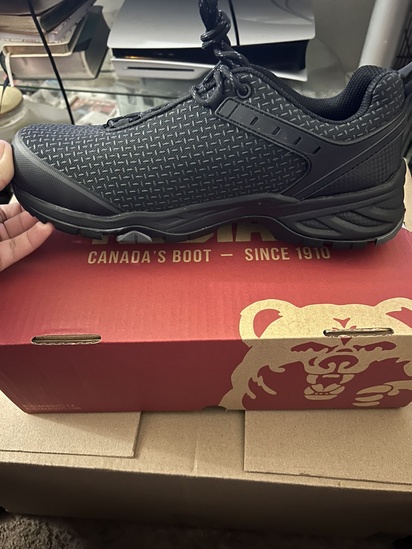 Men’s Shoes