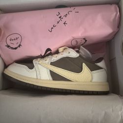 Jordan 1 Travis Scott Reverse Mocha TD