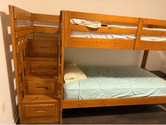 Bunk bed Raymond and Flanigan