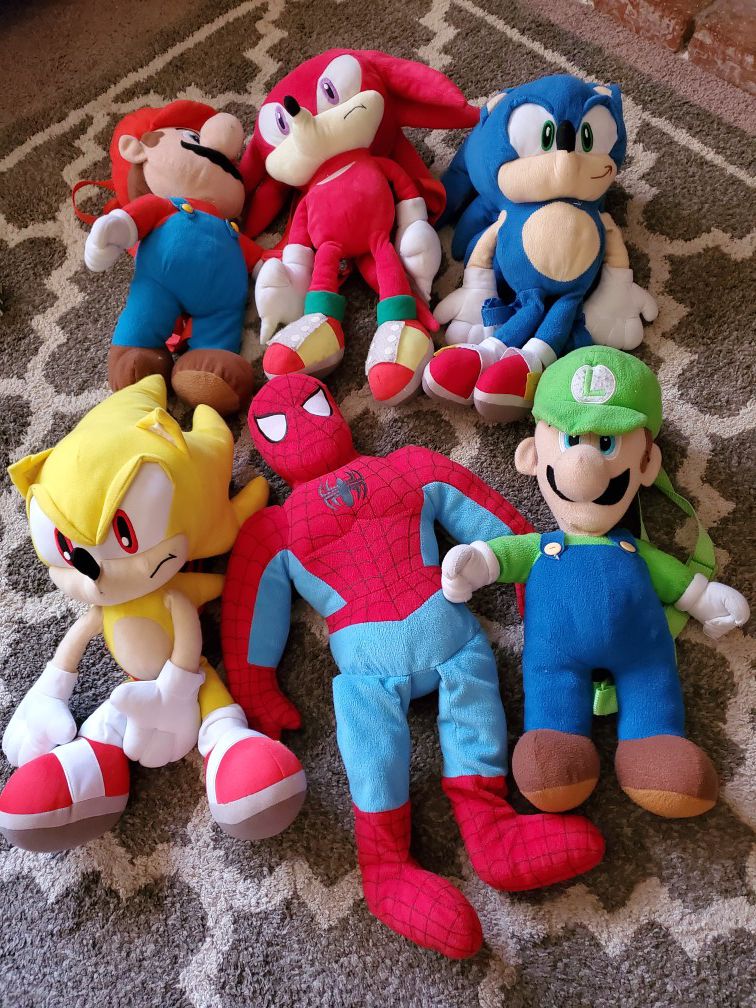 Back pack plushies except Spiderman each $10 or all for $40 pick up in moreno valley