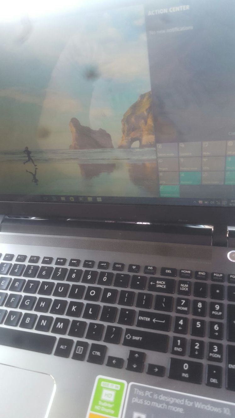 Toshiba laptop satellites55-c5274