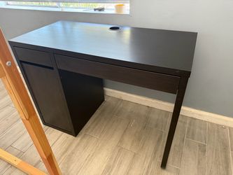 Desk/vanity desk