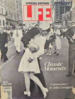 Special Edition Life. Classic Moments. Commentary by John Loengard.