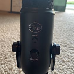 Blue Yeti “blackout” Edition