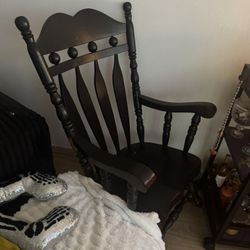 Vintage/Antique Rocking Chair 