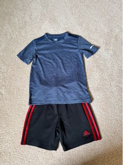 Kid’s sport outfit size 6