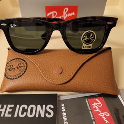 Ray-Ban Wayfarer Sunglasses Tortoise 