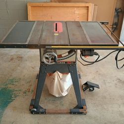 10" Craftsman Table Saw with Accessories
