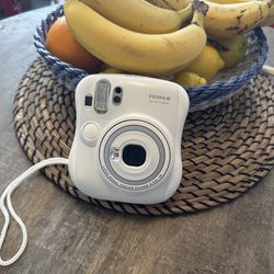 Fujifilm Instax Mini 7+ Instant Camera – White – Works Perfect – Retro Aesthetic