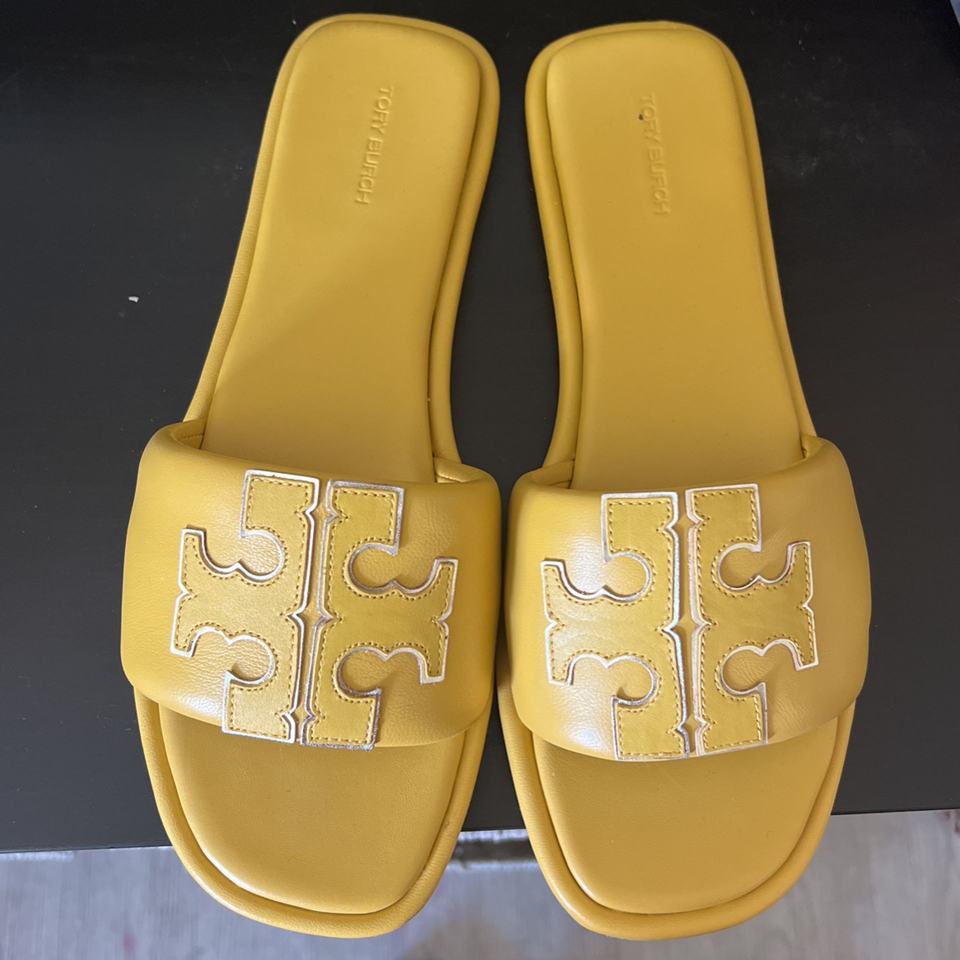 Tory Burch Double T Sport Slides Sandals for Sale in North Las Vegas, NV -  OfferUp