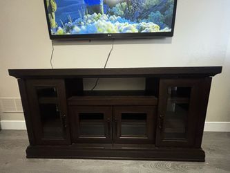 Tv stand