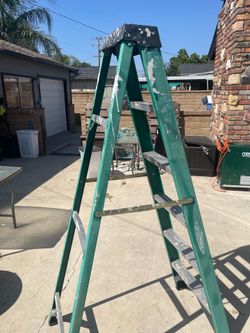 Werner fiberglass and aluminum 6ft ladder